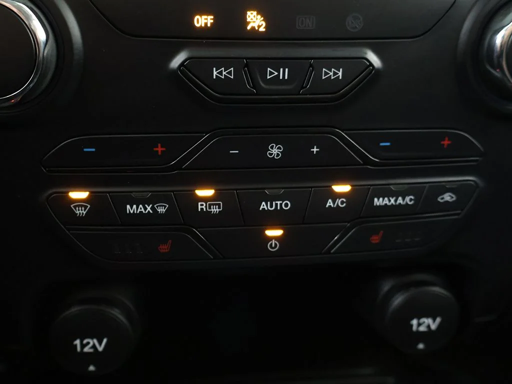 Used 2022 Shadow Black Ford Lariat image 53