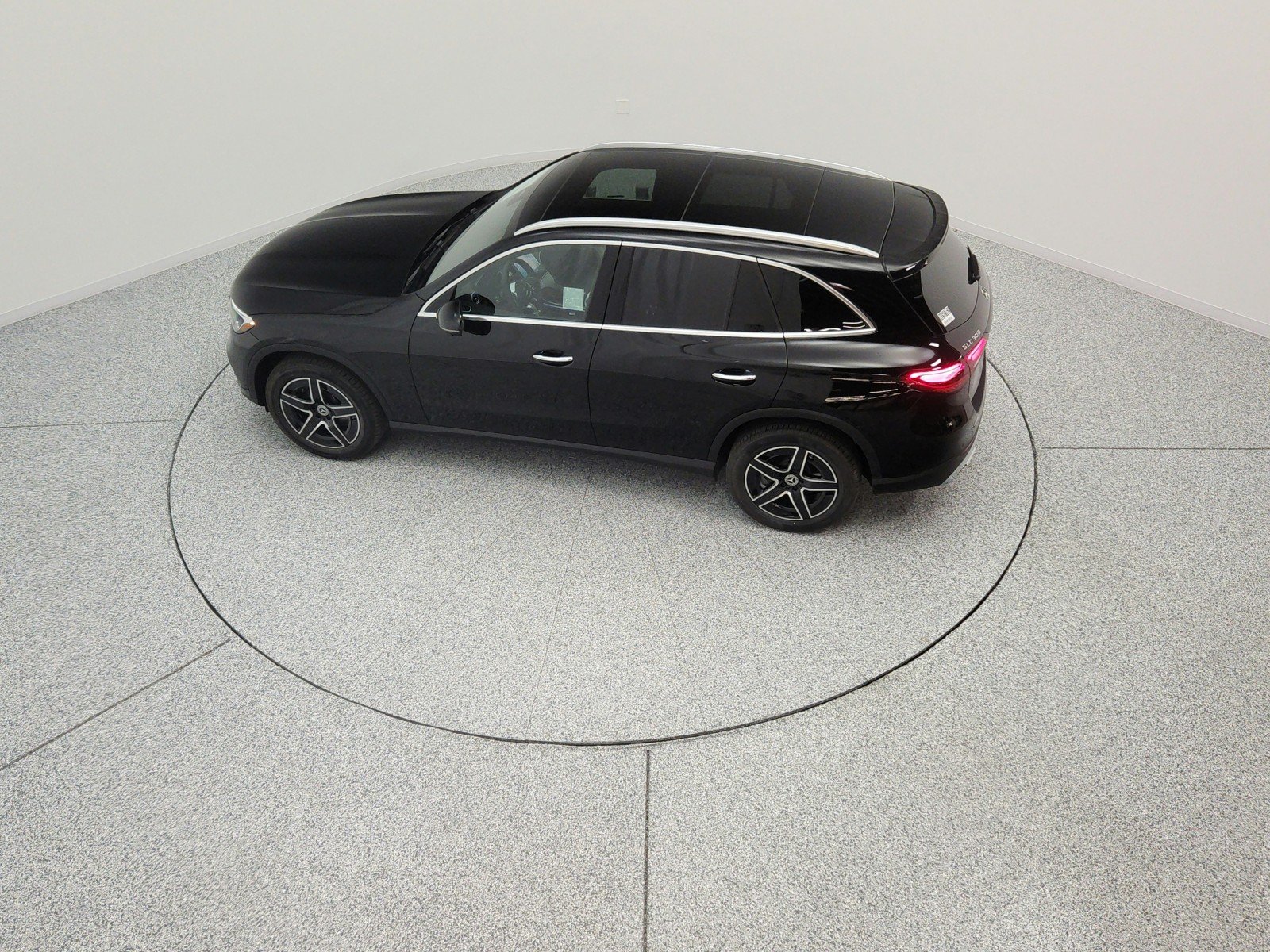 New 2026 Black Mercedes-Benz GLC 300 4MATIC® SUV image 16