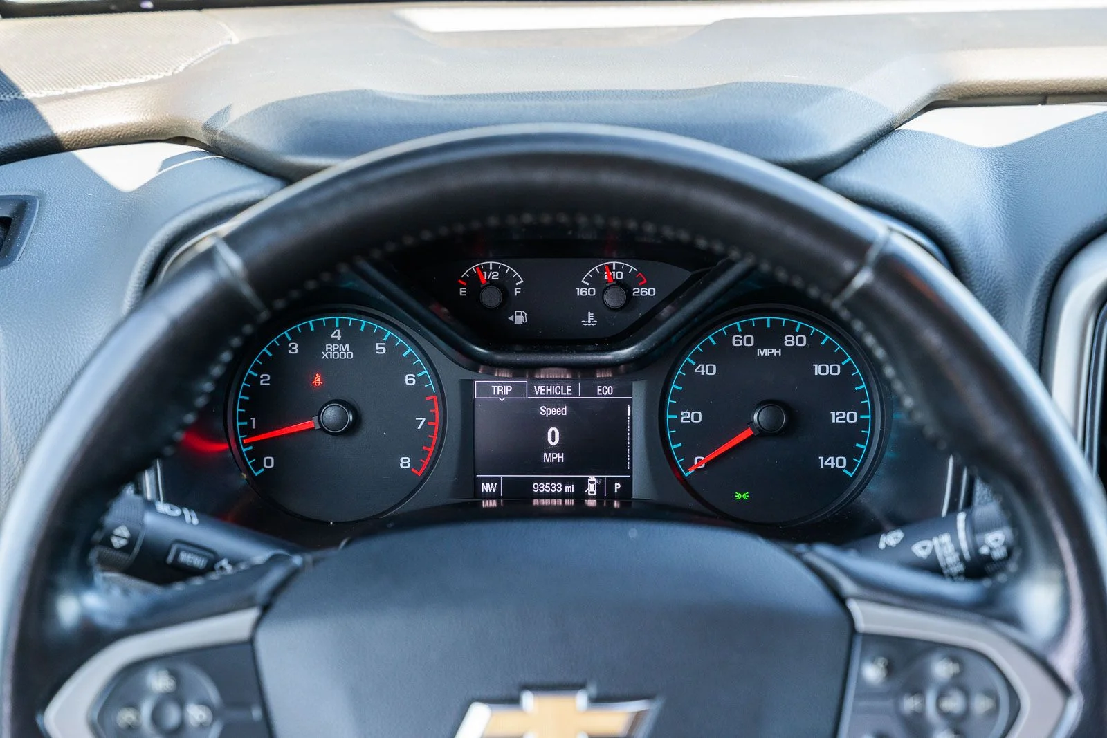 Used 2015 Silver Chevrolet Z71 image 21