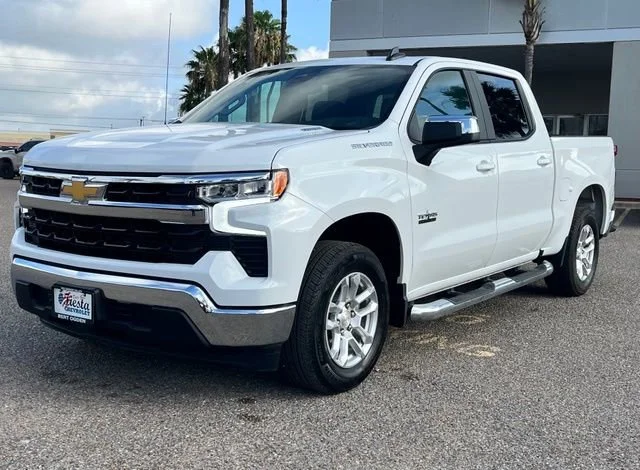 Used 2026 Summit White Chevrolet LT image 3