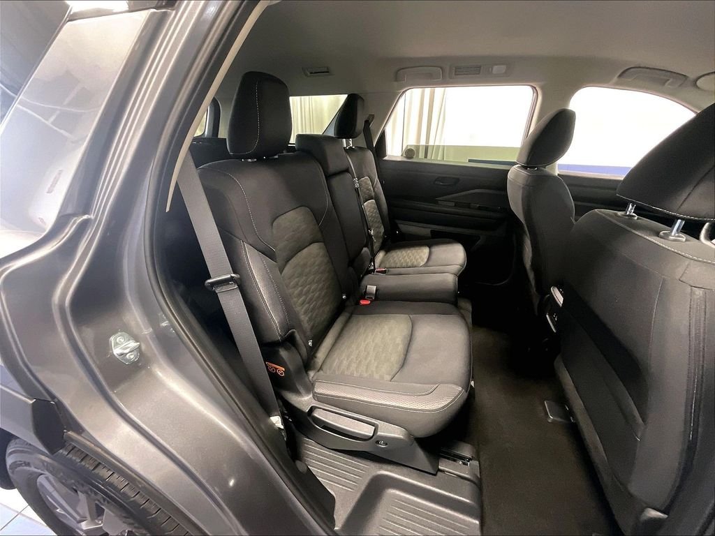 Used 2023 Gray Nissan SV image 16