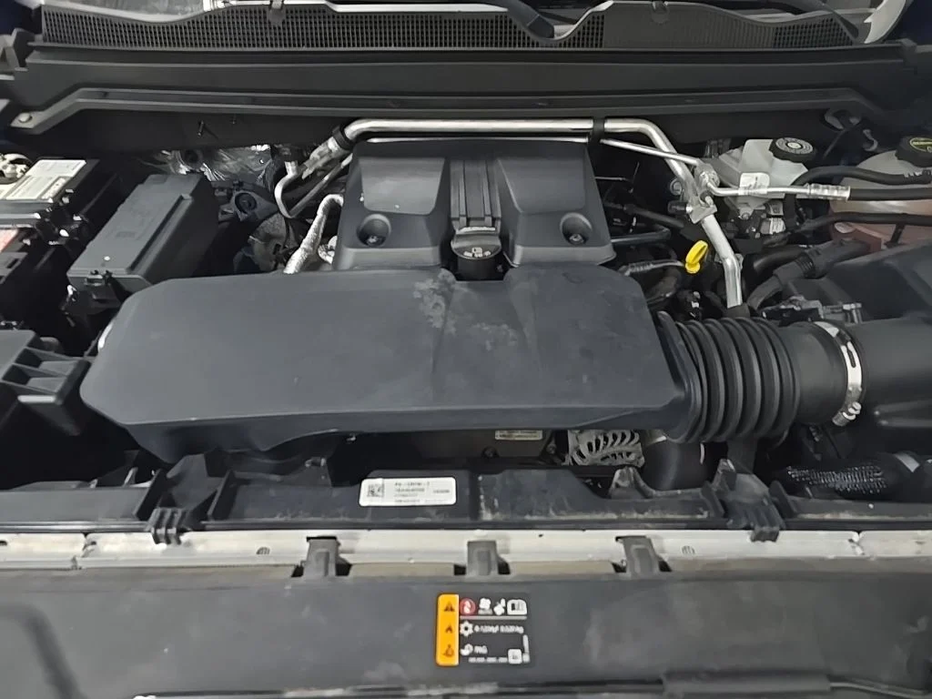 Used 2024 Blue Chevrolet ZR2 image 14