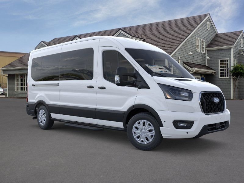 New 2026 Oxford White Ford XLT image 7