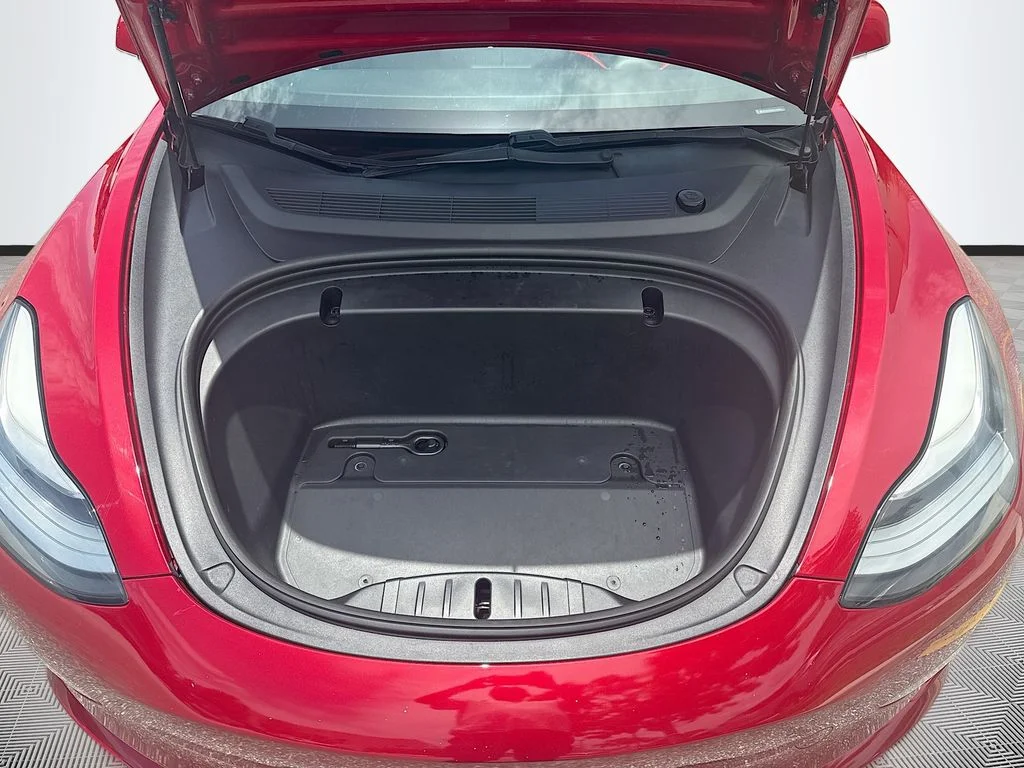 Used 2020  Tesla Standard image 33