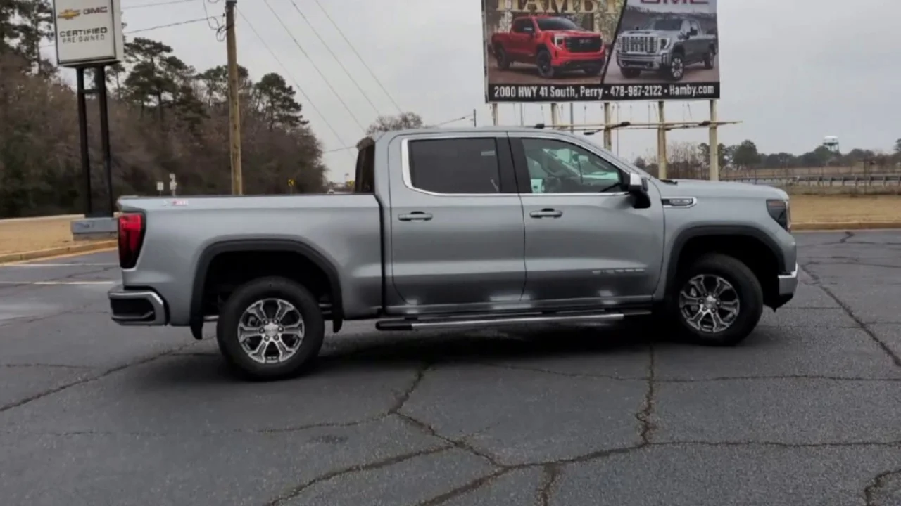 New 2026 Sterling Metallic GMC SLE image 9