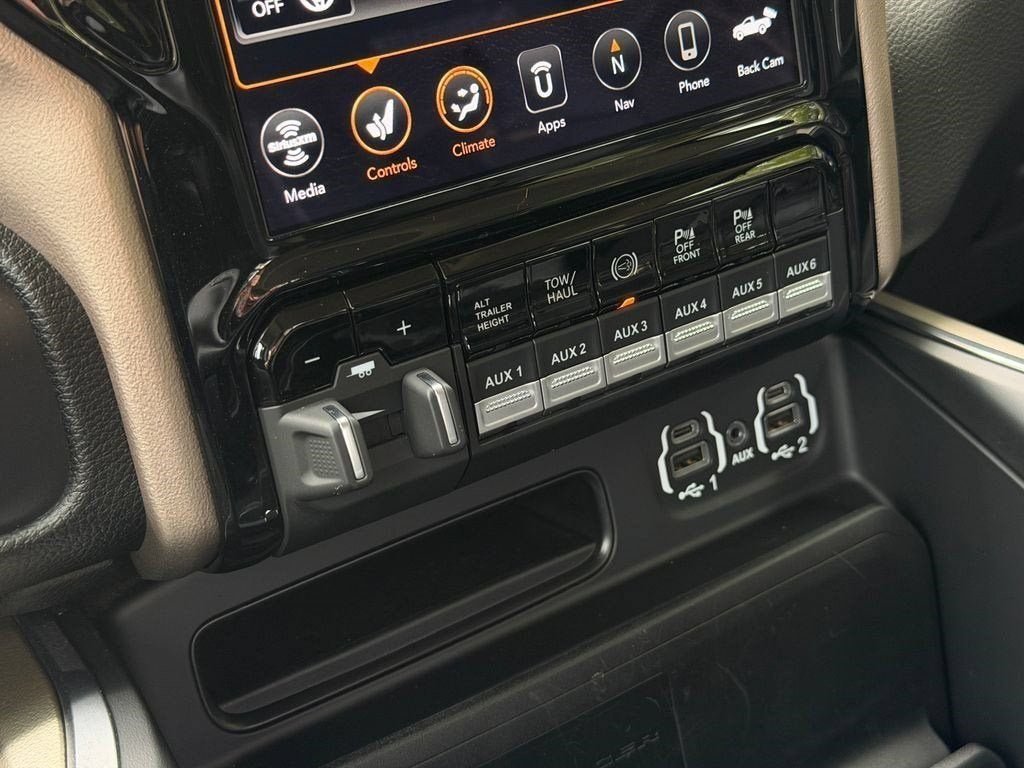 Used 2021 Diamond Black Crystal Pearlcoat Ram Laramie 4x4 Crew Cab image 28