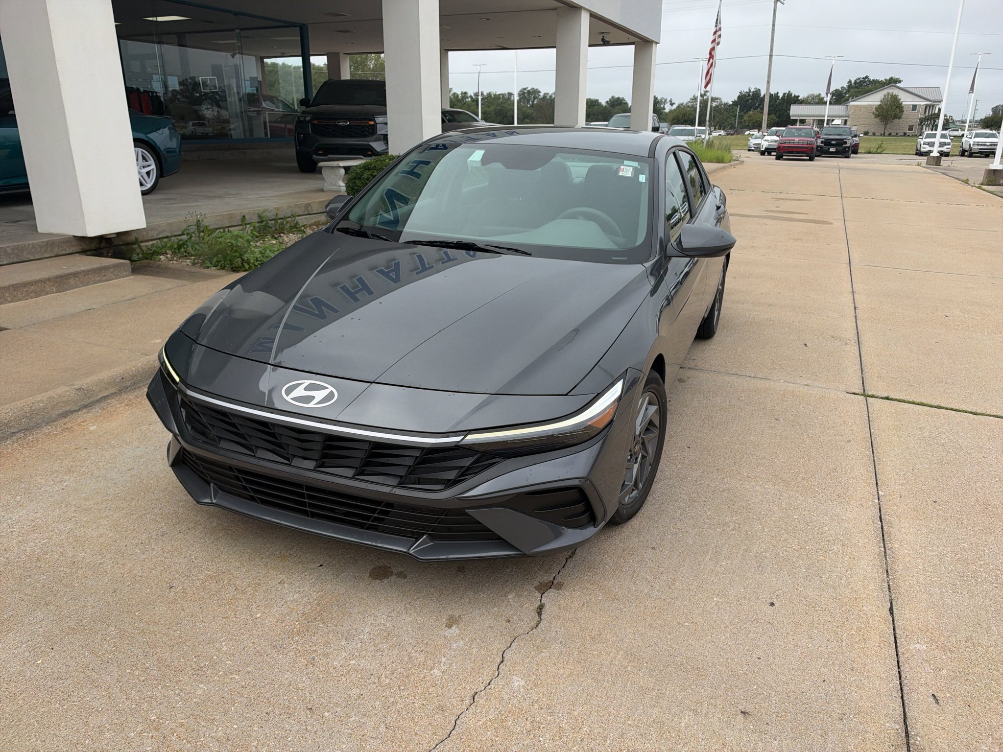 Used 2024 Ecotronic Gray Hyundai SEL image 2