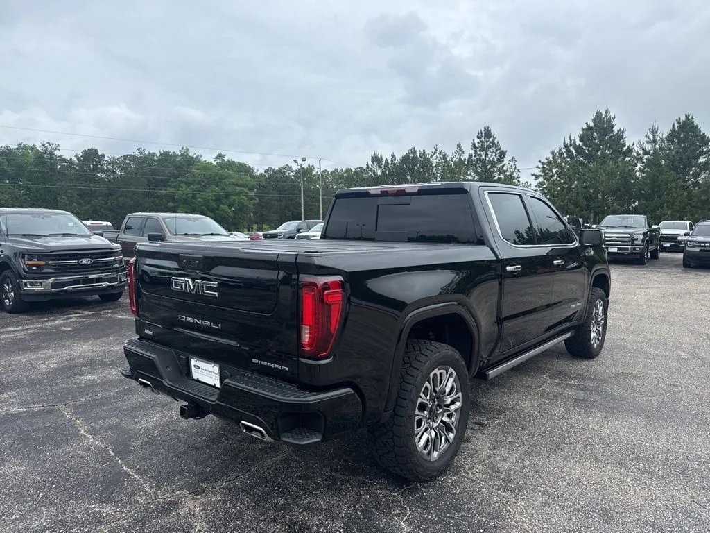 Used 2025 Onyx Black GMC Denali Ultimate image 30