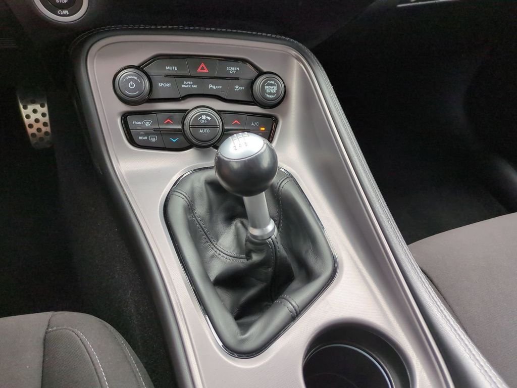 Used 2023 White Dodge R/T image 19