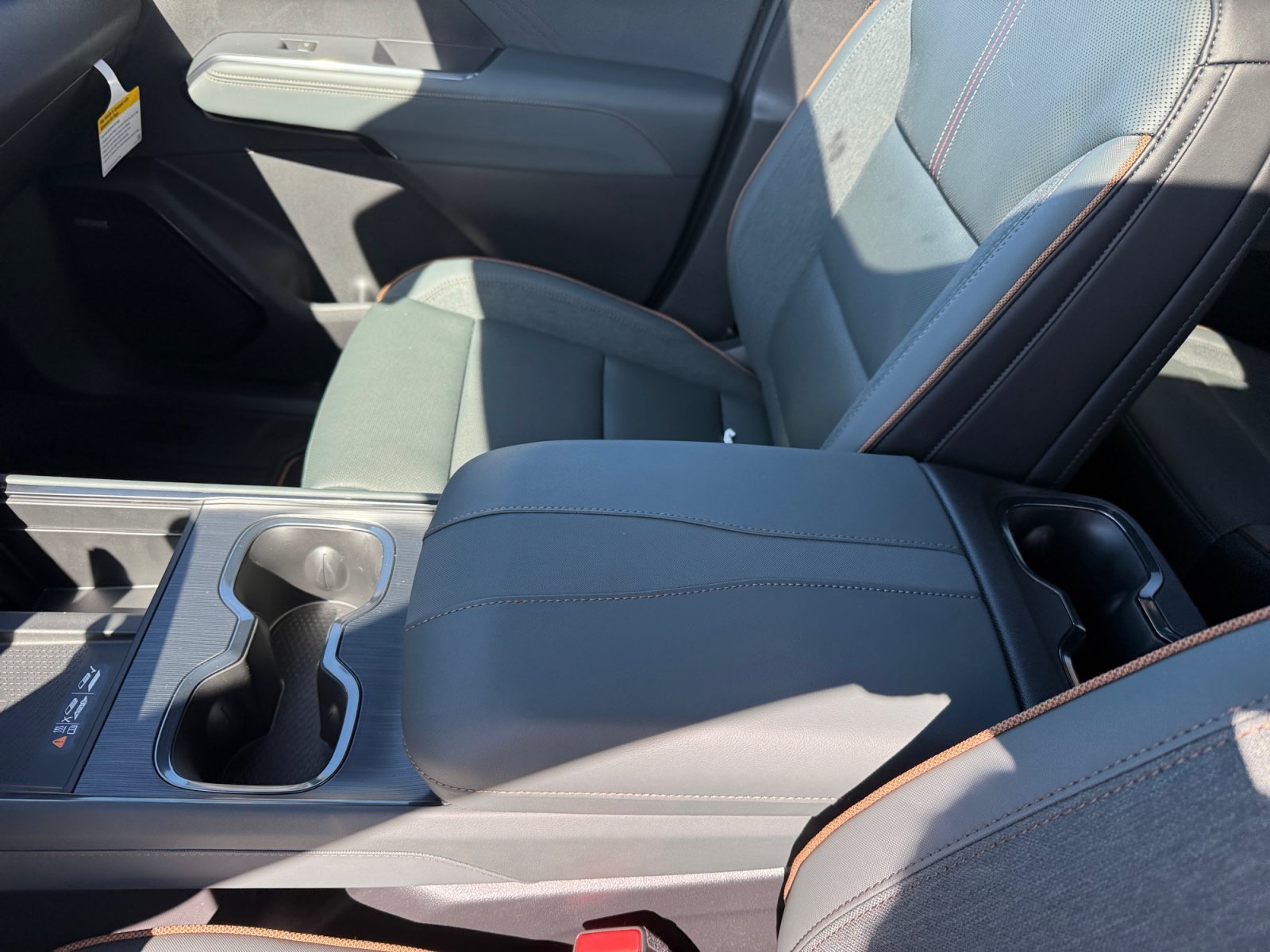 2026 GMC Acadia AT4 - Photo 14