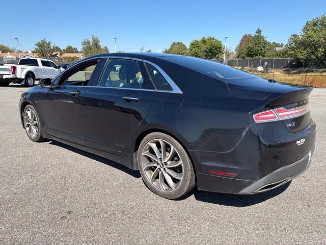 Used 2018 Black Lincoln Premiere image 4
