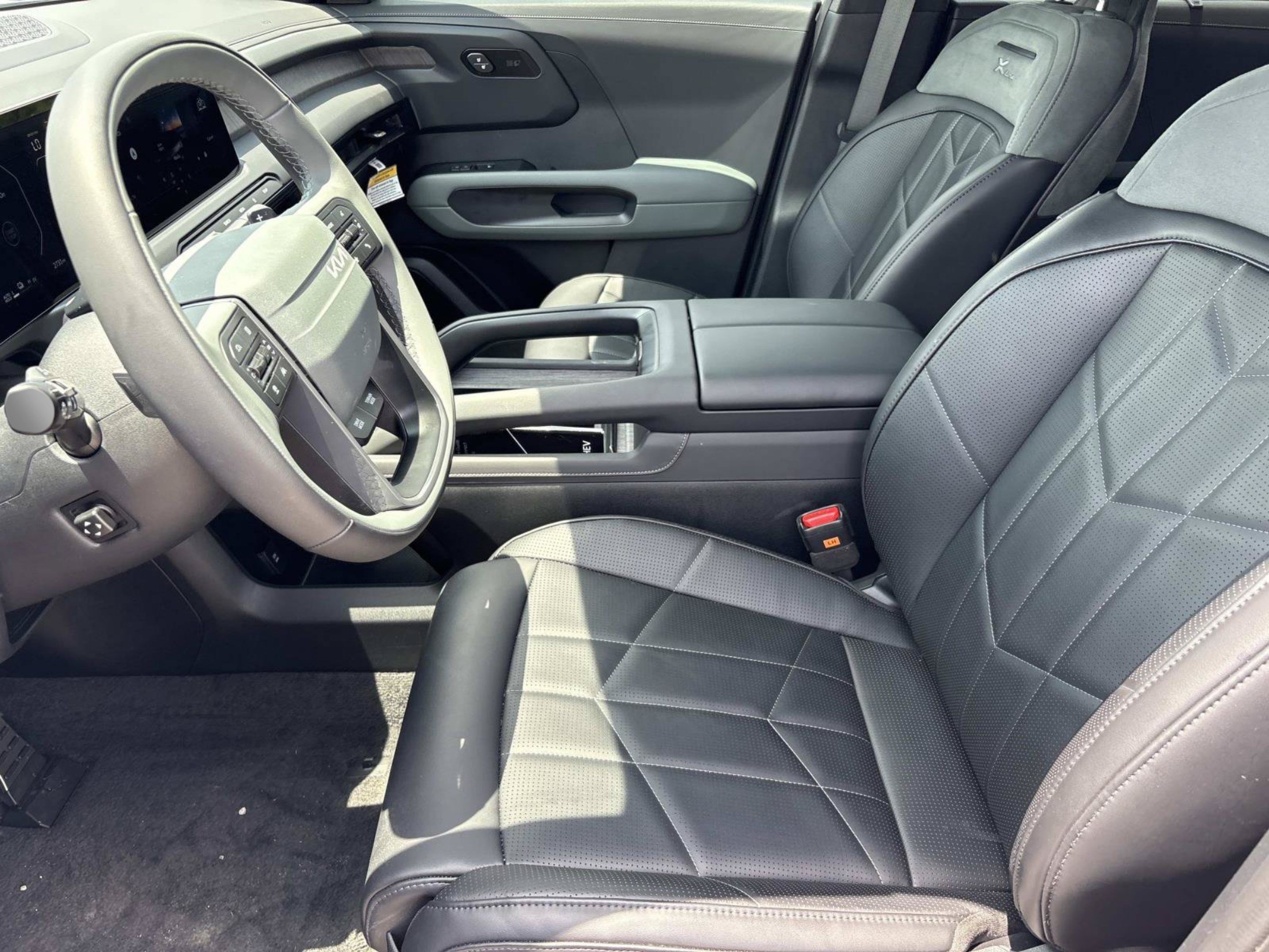New 2027 Glacial White Pearl Kia X-Line SX-Prestige image 21