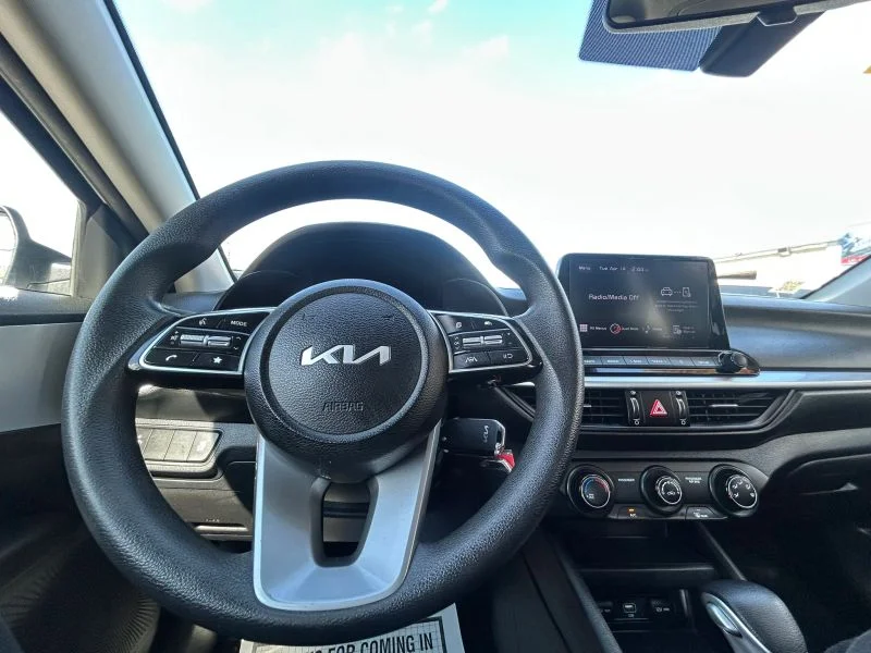 Used 2023 White Kia LX Sedan 4D image 44