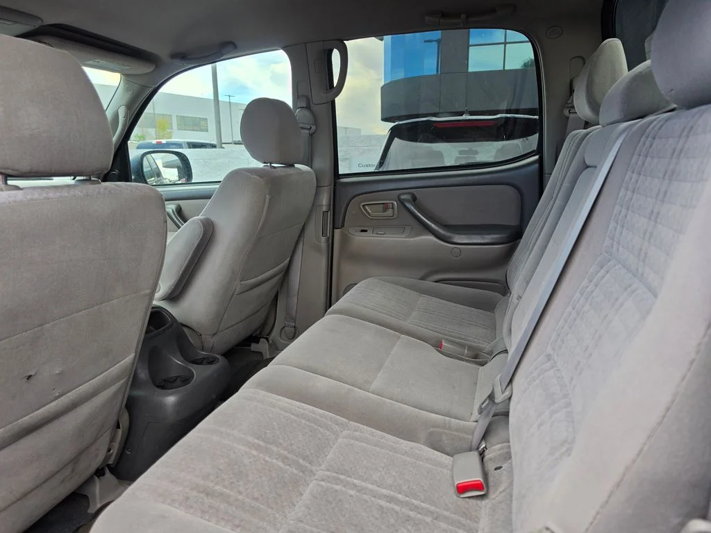 Used 2006 Blue Toyota SR5 image 10