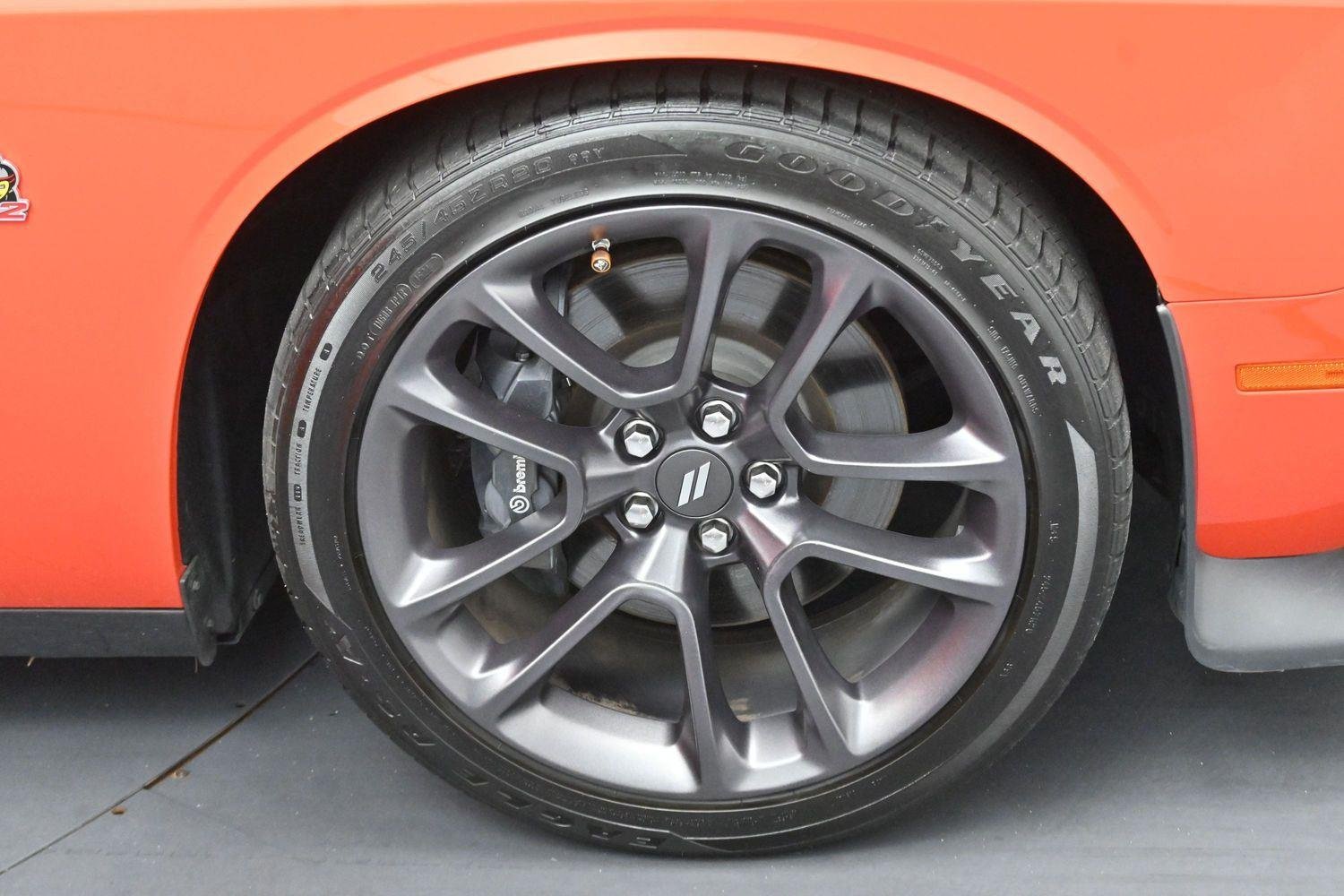 Used 2022 Go Mango Dodge R/T Scat Pack image 30