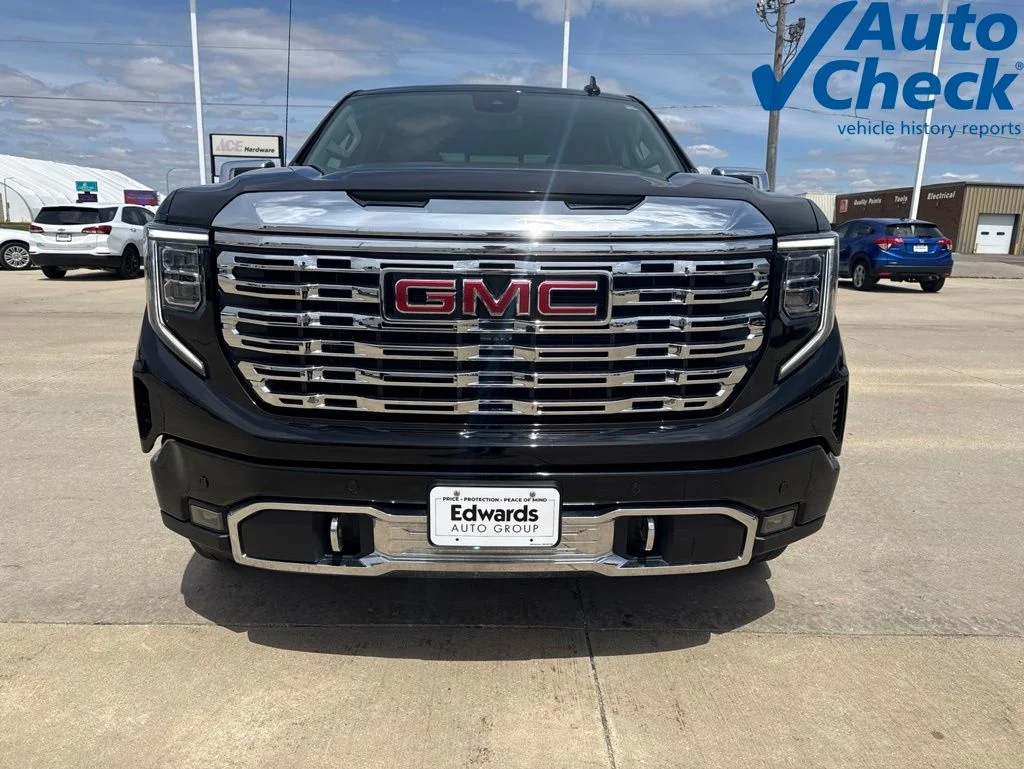Used 2024 Black GMC Denali image 2