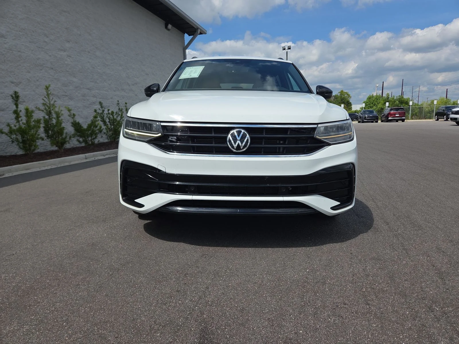 Used 2022 Pure White Volkswagen 2.0T SE R-Line Black image 6