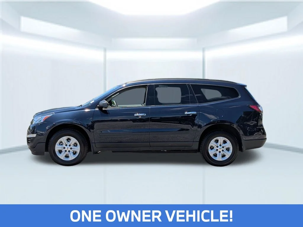 Used 2017 Chevrolet Traverse LS with VIN 1GNKRFED3HJ245076 for sale in Foley, AL
