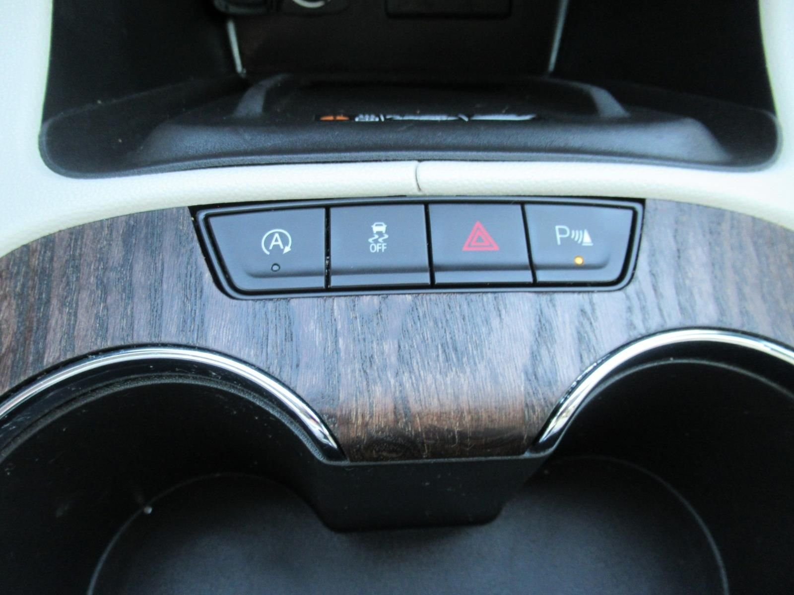 Used 2021 Gray GMC Denali image 28