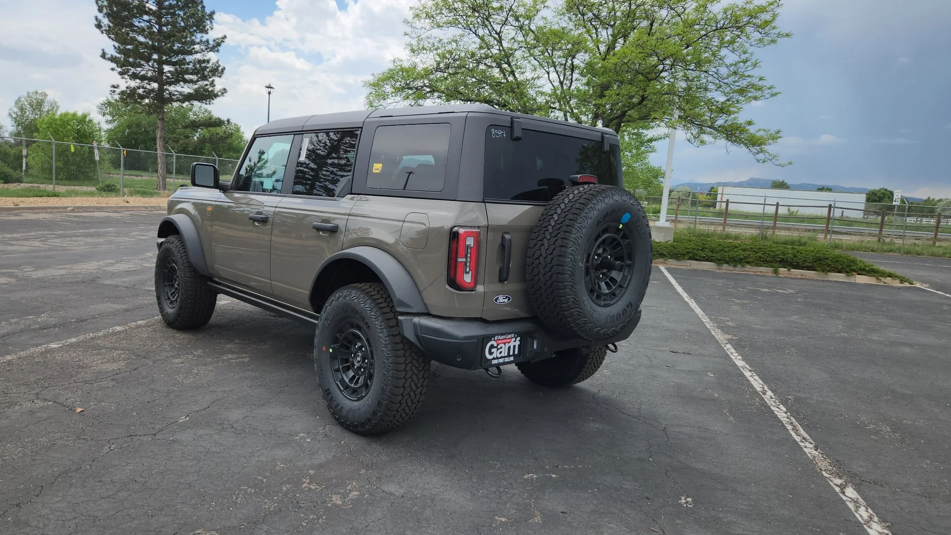 New 2026 Marsh Gray Ford Badlands image 9