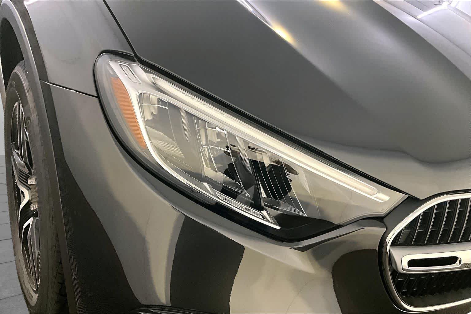 New 2026 Graphite Grey Metallic Mercedes-Benz GLC 300 image 16