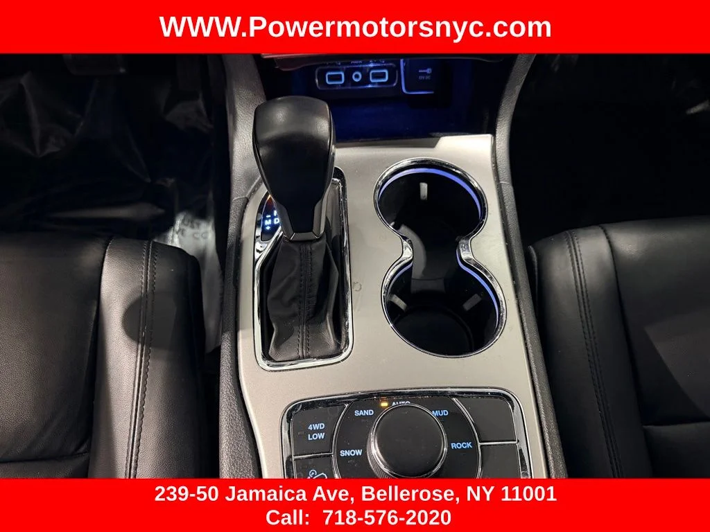 Used 2019 Red Jeep Limited image 32