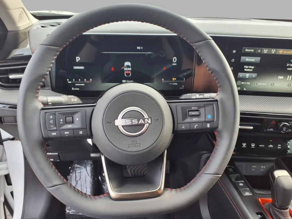 2025 Nissan Kicks SR AWD - Photo 12