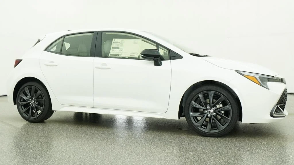 New 2026 Ice Cap Toyota XSE image 11