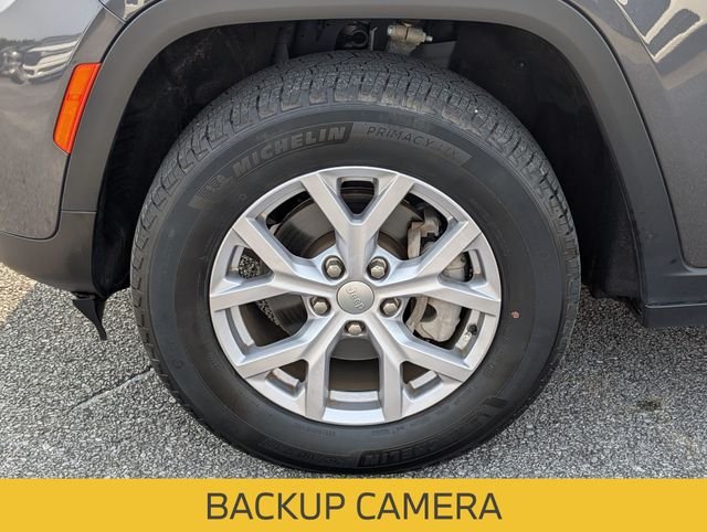 Certified Used 2022 Gray Jeep Limited image 11