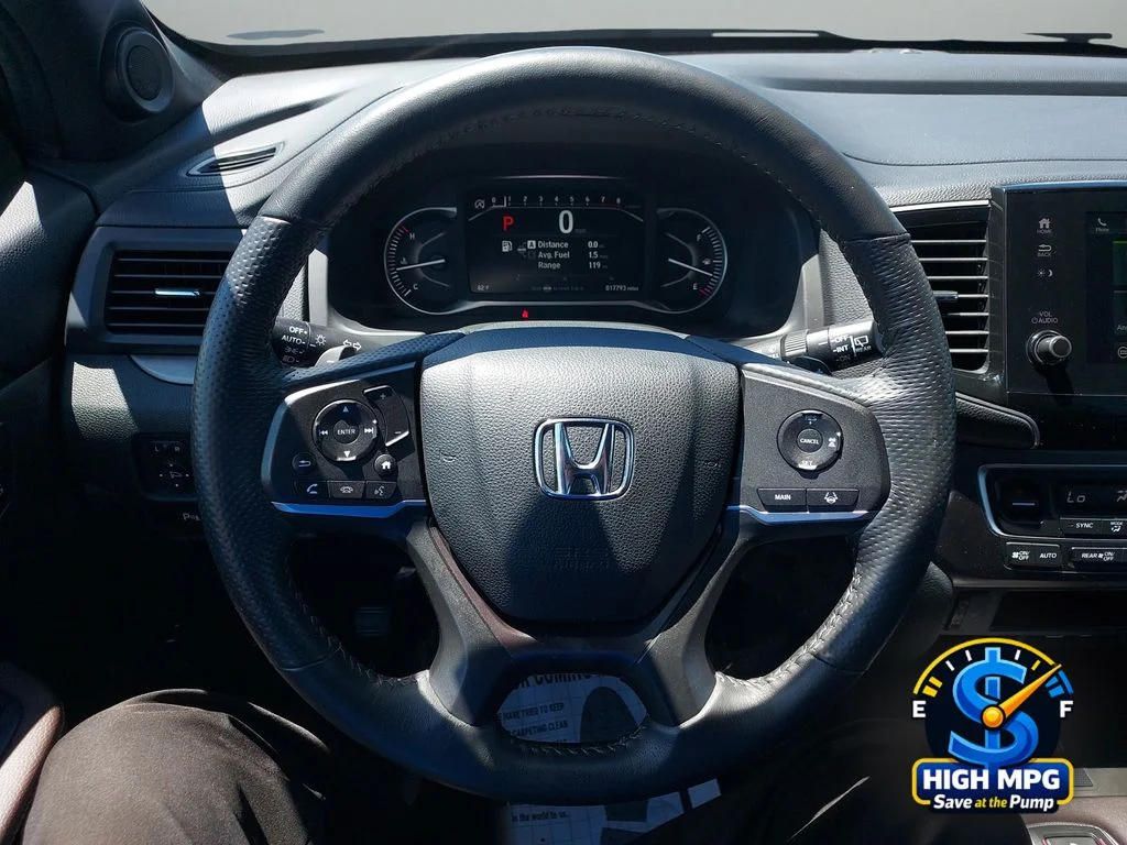 Certified Used 2025 Platinum White Pearl Honda AWD EX-L image 10
