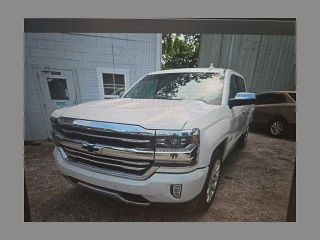 2017 Chevrolet Silverado 1500 High Country 4X4 Crew Cab Short Box's photo