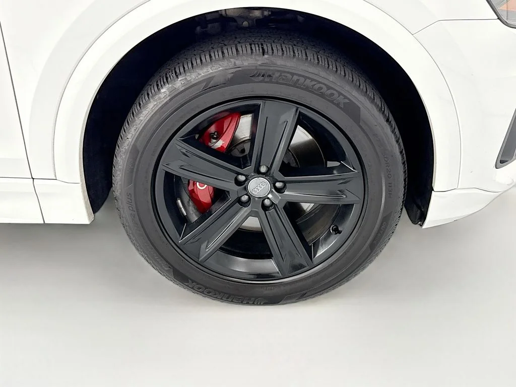 Used 2019 White Audi 3.0T Premium image 31