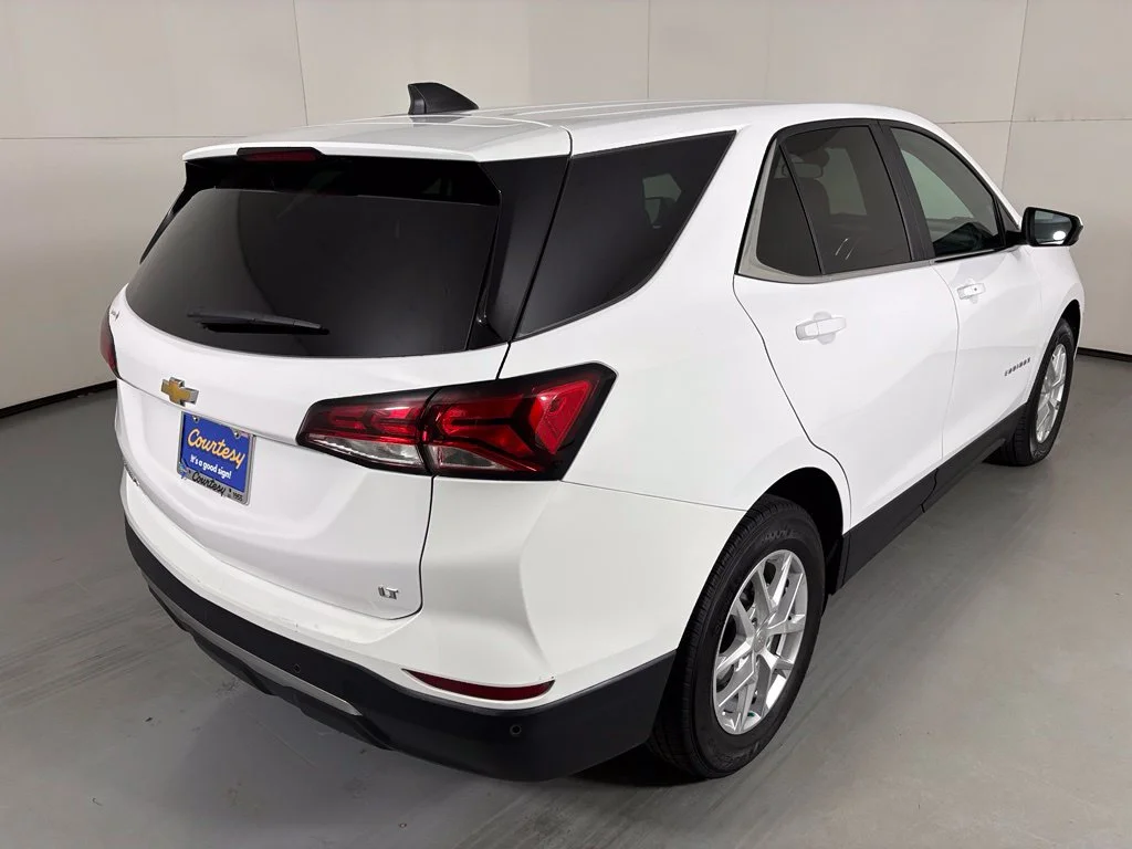 Used 2024 White Chevrolet LT image 8