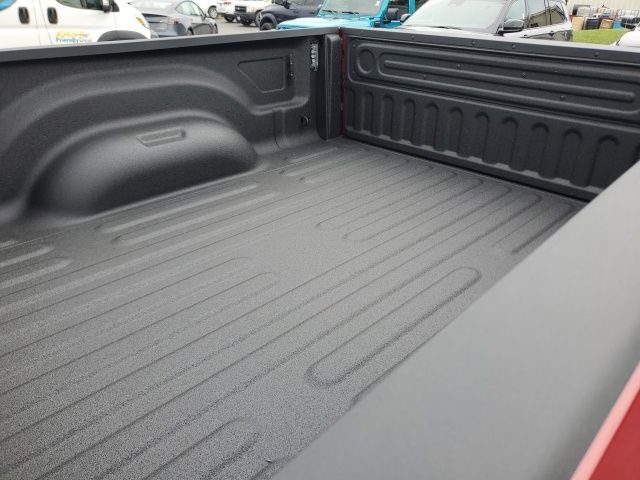 New 2026 Molten Red Pearl-Coat Exterior Paint RAM Black Express image 10