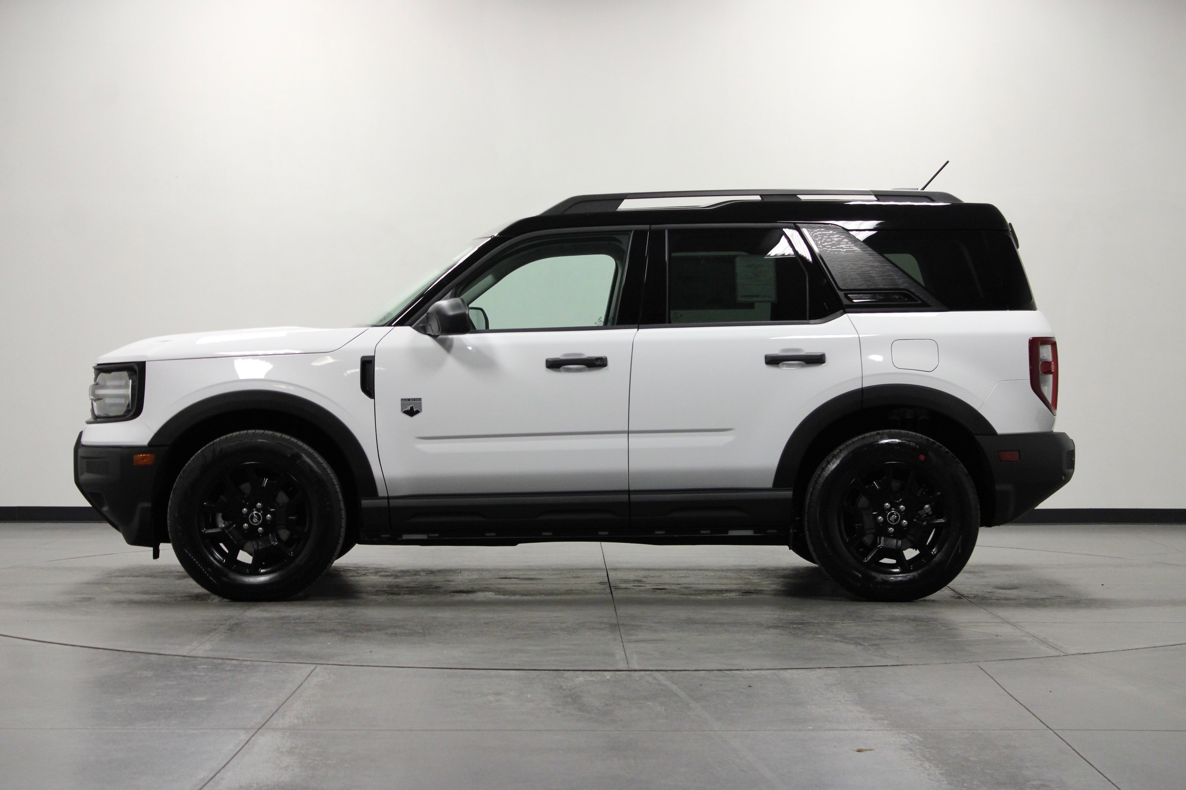New 2025 Oxford White Ford Big Bend image 7