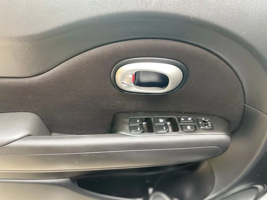 Used 2016 Bright Silver Kia Base image 9