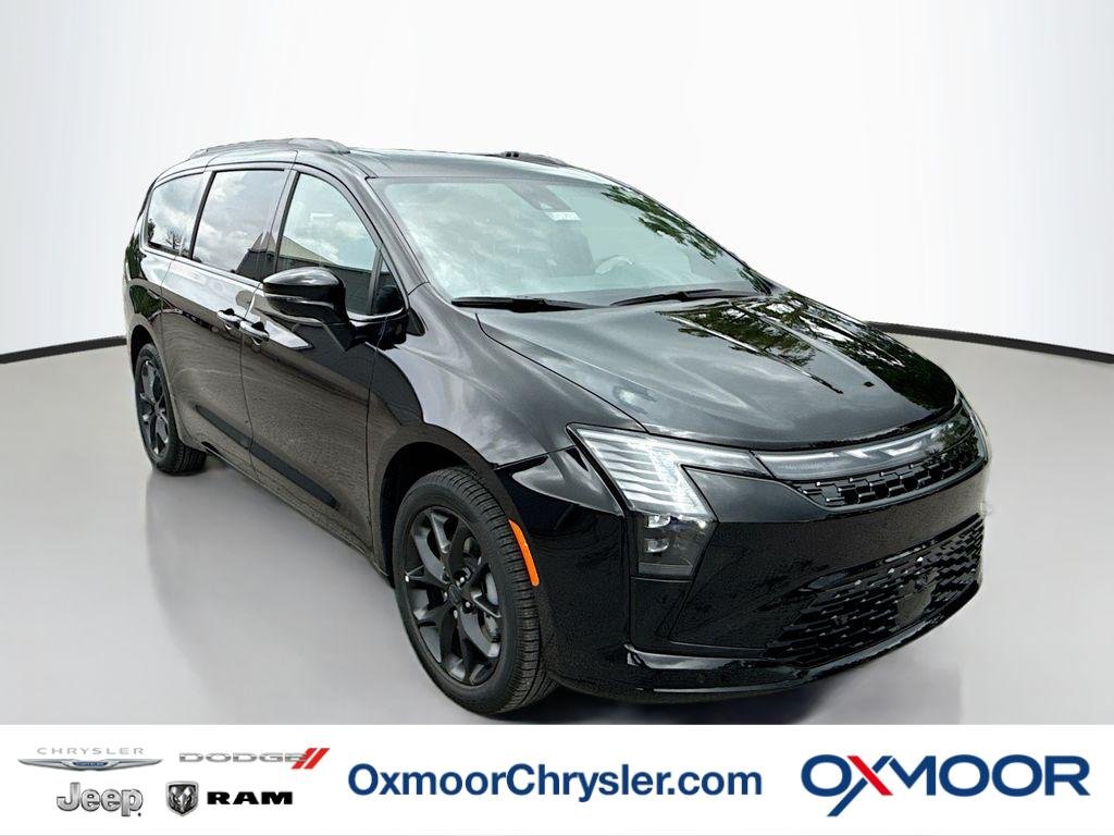 2027 Chrysler Pacifica Limited AWD's photo
