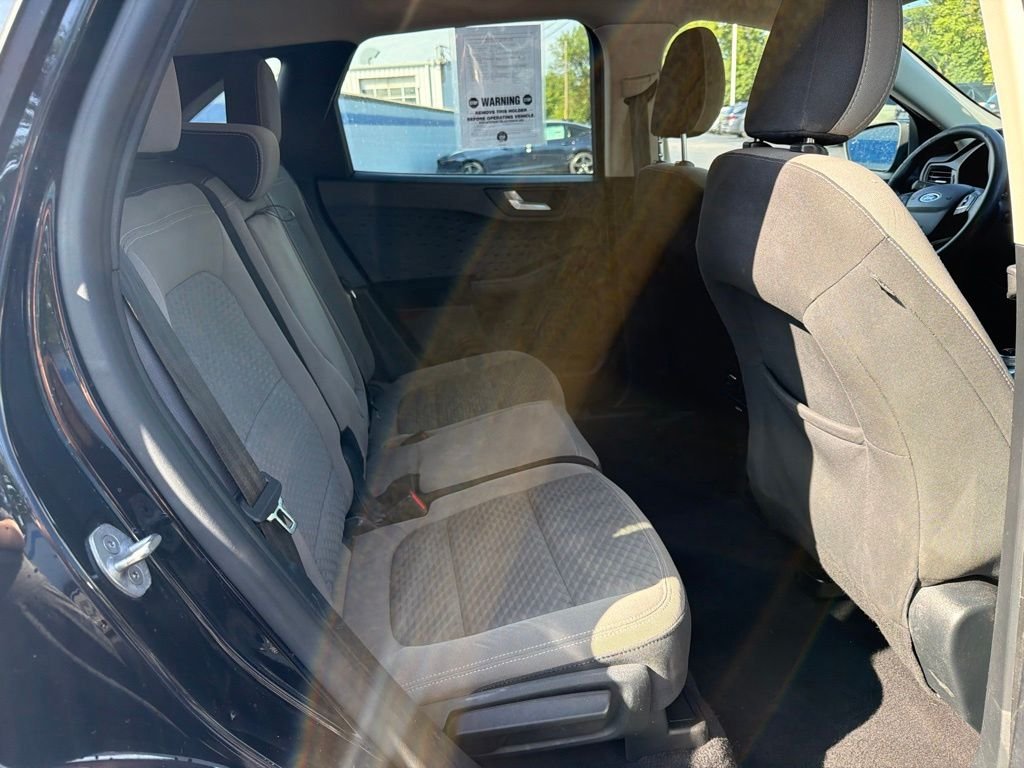 Used 2020 Black Metallic Ford SE image 21