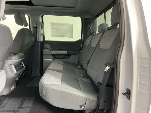 New 2026 Oxford White Ford XLT image 31