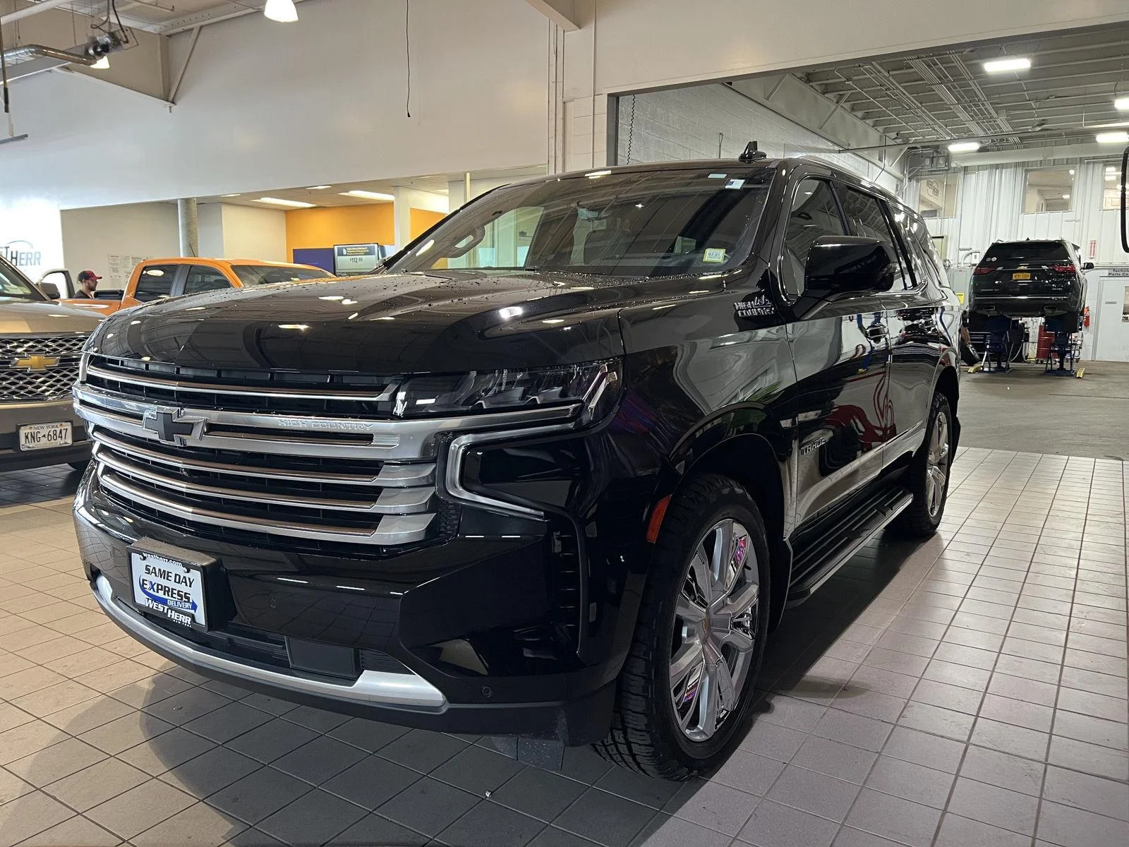 Used 2023 Black Chevrolet High Country image 4