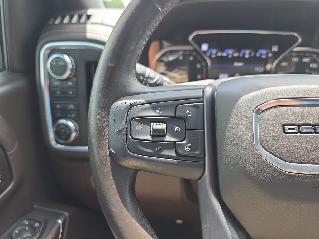 Used 2021 Black GMC Denali image 23
