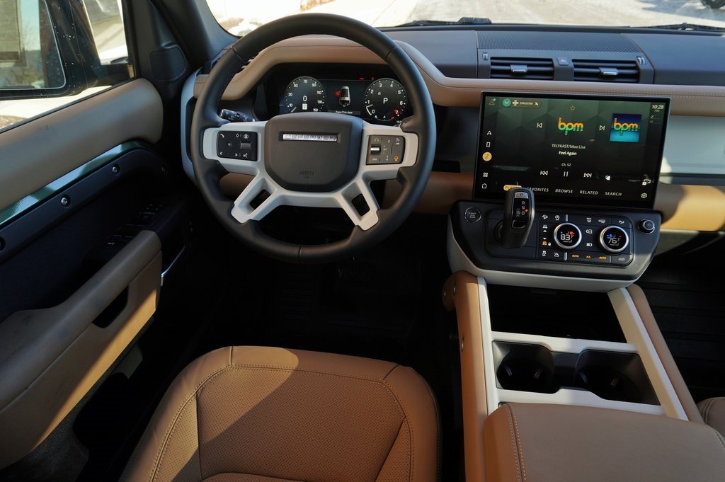 2026 LAND ROVER DEFENDER - Image 13