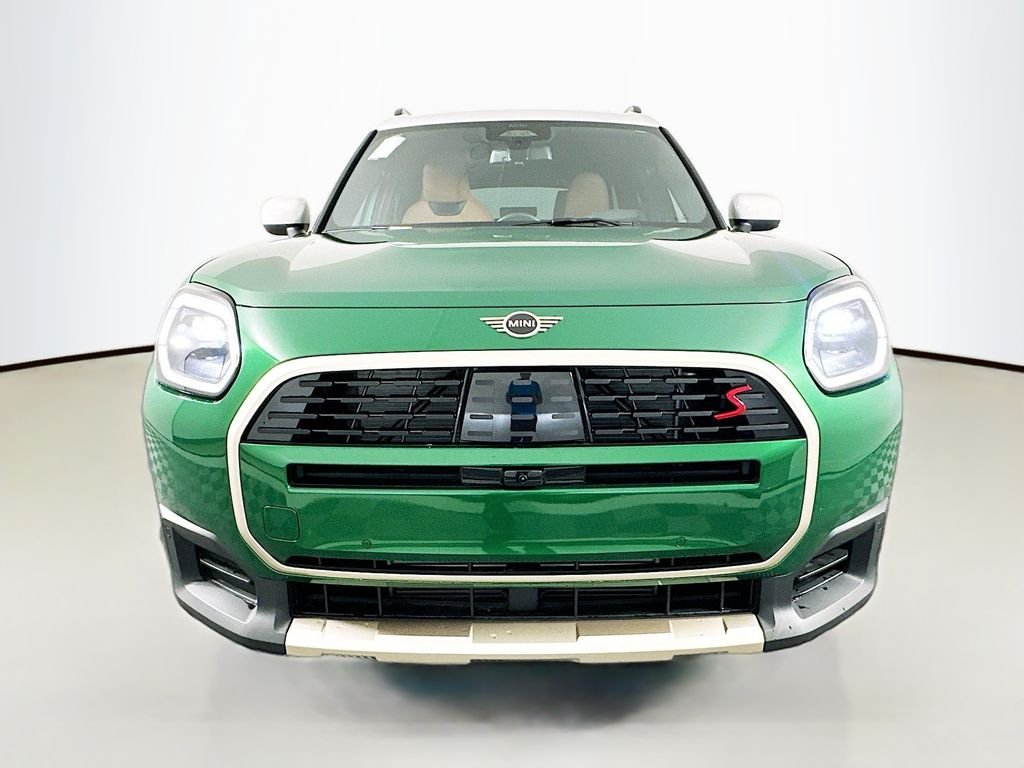 Used 2026 Green MINI Signature Plus image 2