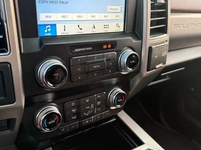 2019 Ford F-250 Super Duty Platinum - Photo 18