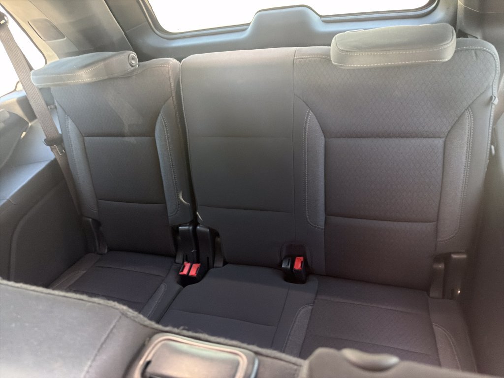 Used 2022 White Chevrolet LS image 23