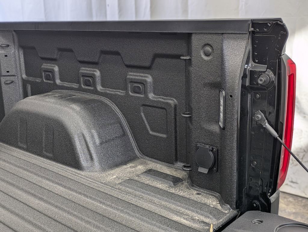 2026 GMC Sierra 1500 AT4X - Photo 30