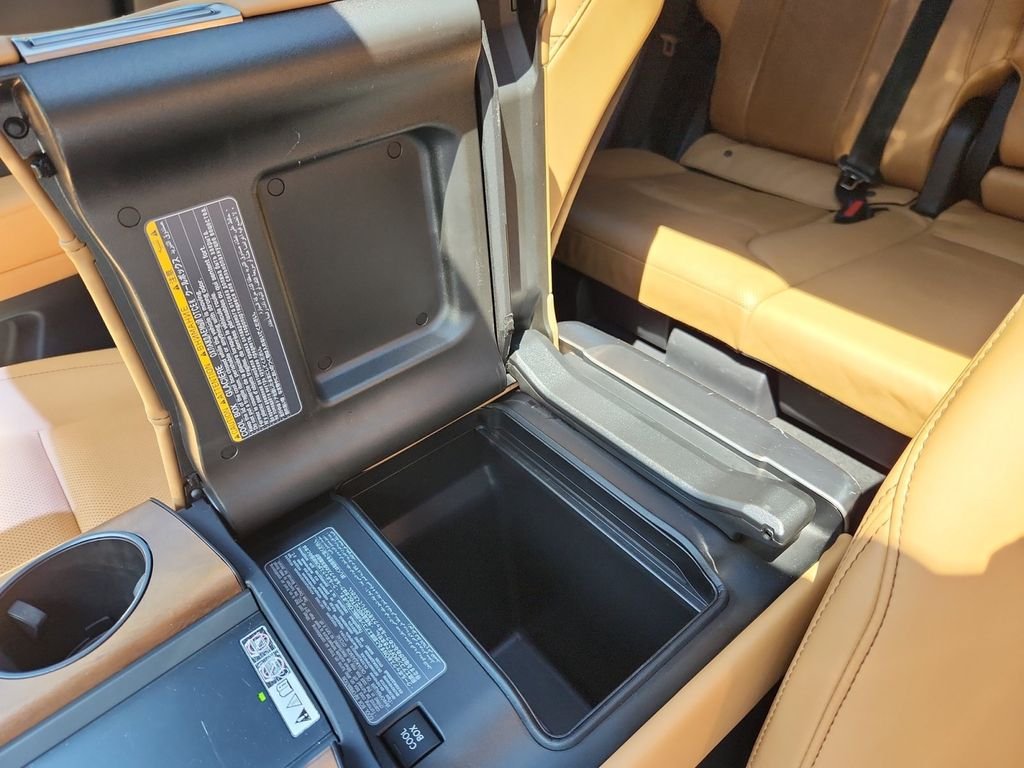 Used 2024 Green Lexus 600 Premium image 28
