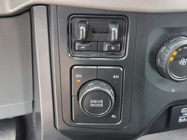 Used 2022 White Ford XLT image 22