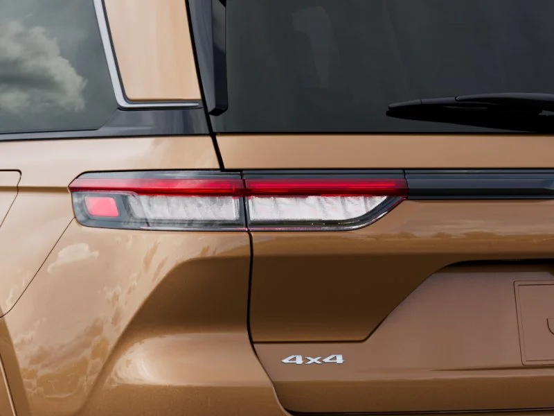 New 2026 Copper Shino Metallic Clear-Coat Exterior Paint Jeep Limited Reserve image 35
