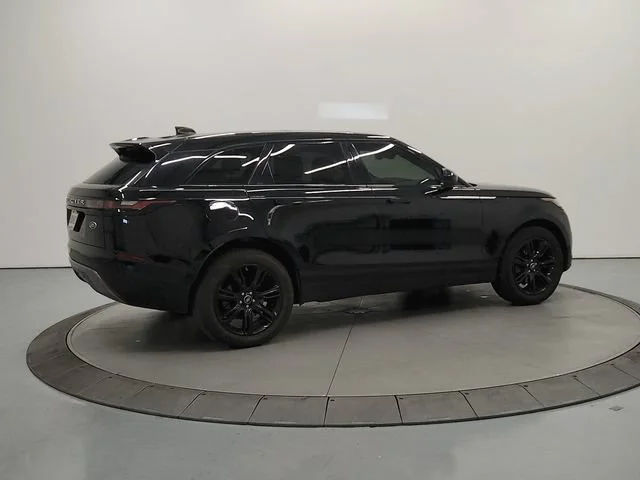 Used 2020 Black Land Rover S image 8